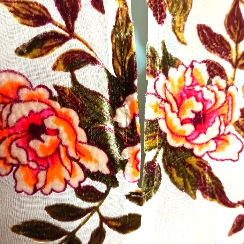 Women's blouse